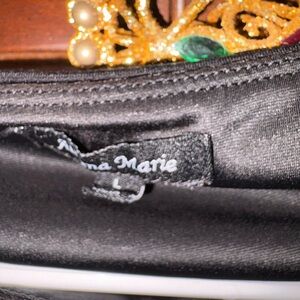 Chic Black Lace-Up  capris